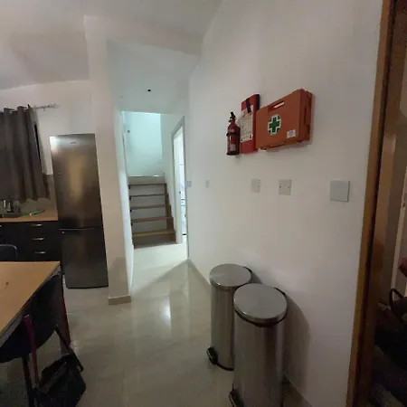 Seaside Haven Bbq Near D Square Apartment St. Paul's Bay