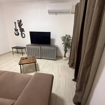 Seaside Haven Near D Square 3br With Barbecue *