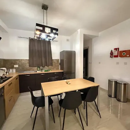 Seaside Haven Bbq Near D Square * St. Paul's Bay