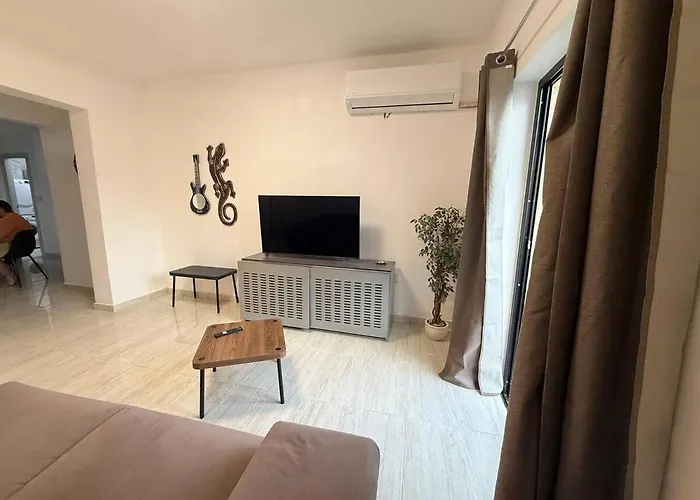 Seaside Haven Bbq Near D Square * St. Paul's Bay